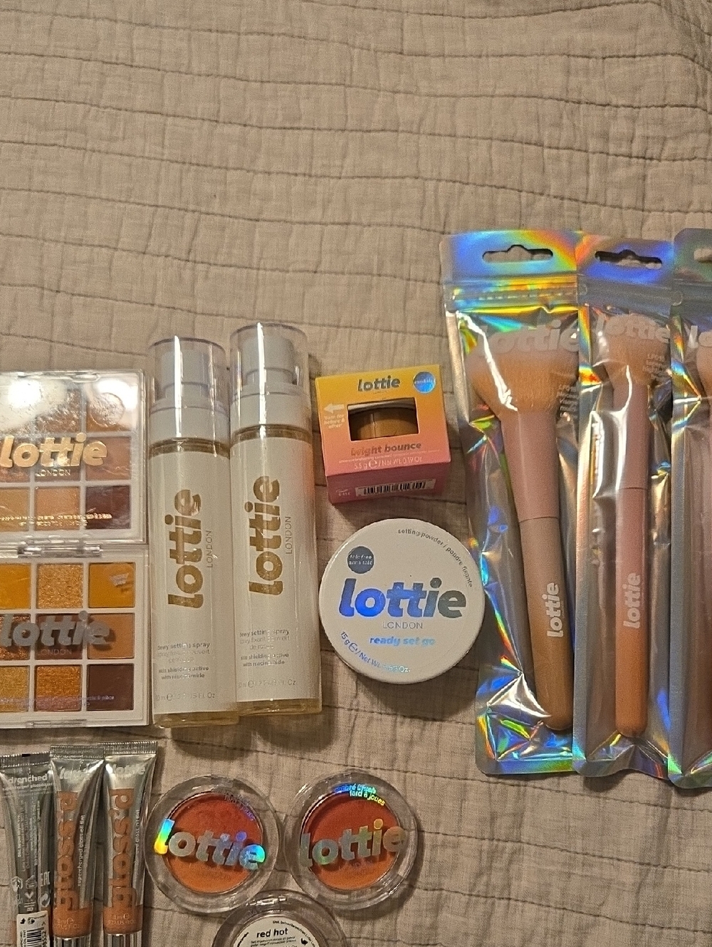 Lottie London Makeup Set